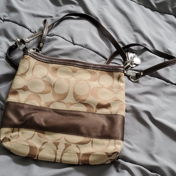 Coach - Picture 2 of 3